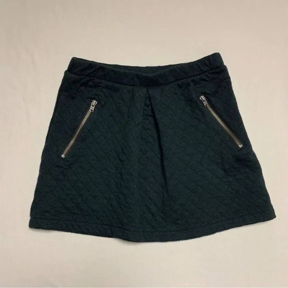 OshKosh Black Quilted Skirt Zipper Pleated Front Girl’s 7 Fall Preppy